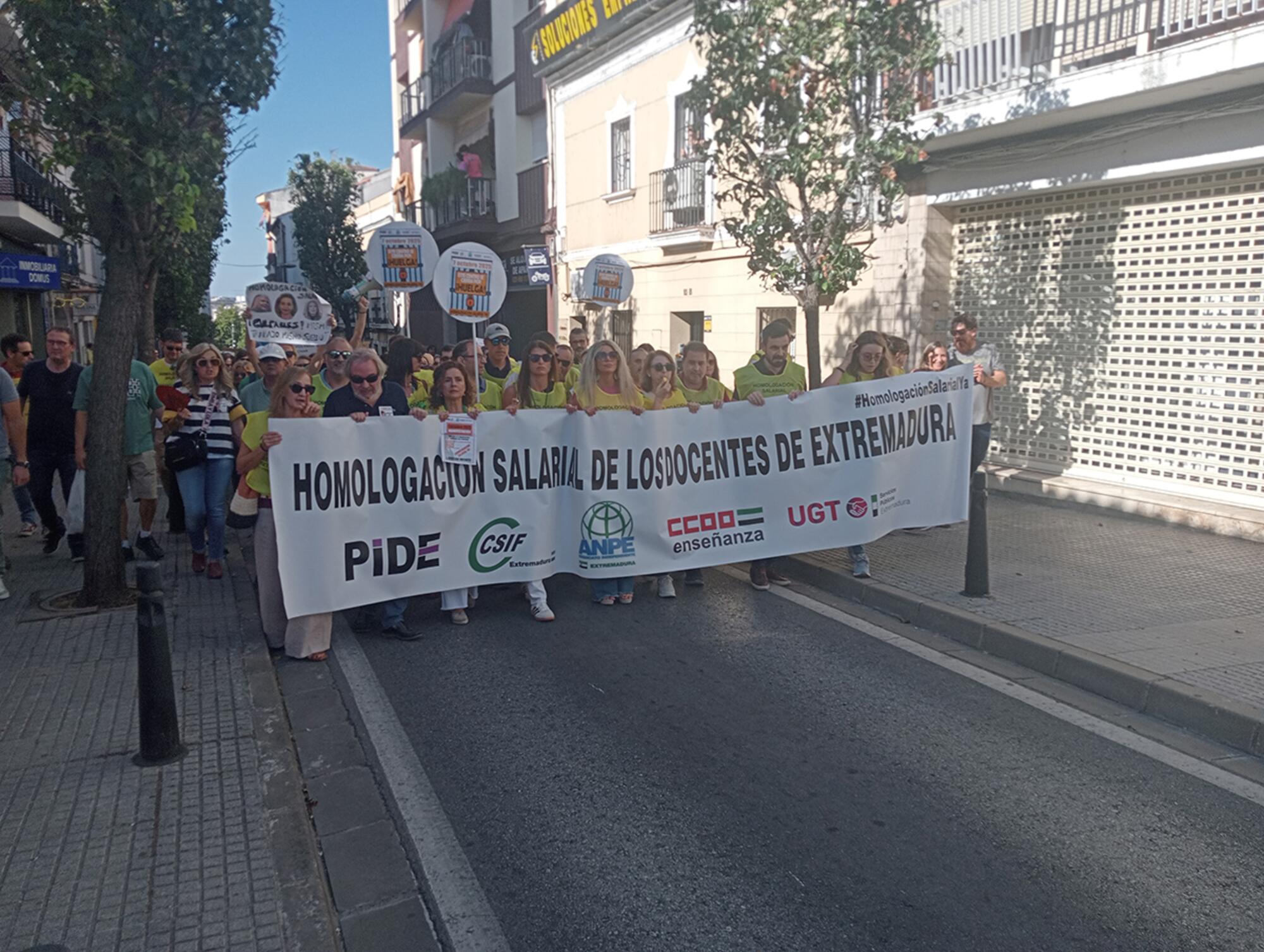 Cabecera mani Extremadura